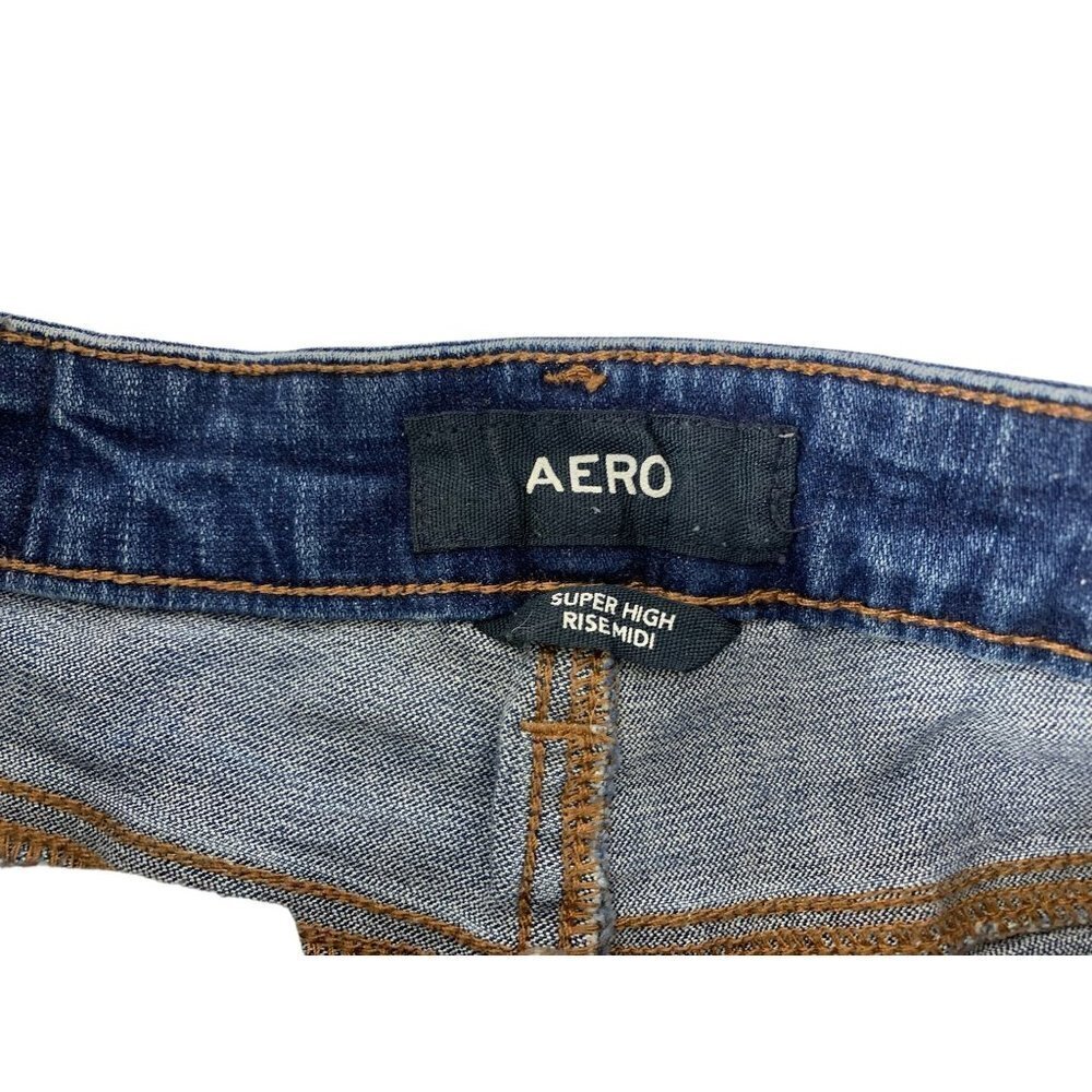 Aero Women's Super High Rise Midi Shorts - Picture 3 of 7